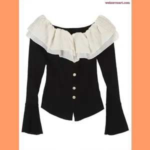 Женская футболка в французском стиле