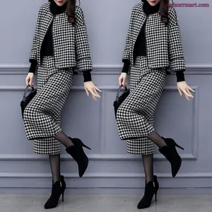 Женский комплект из двух предметов осень-зима