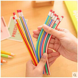 Гибкий карандаш можно согнуть