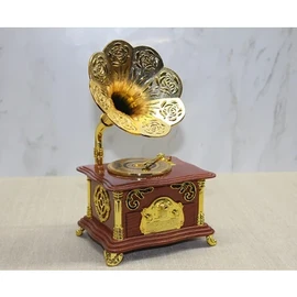 Музыкальная шкатулка «Граммофон» коричневого цвета